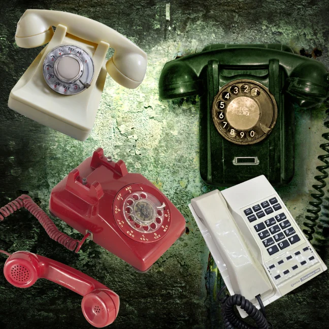 The-Evolution-of-telephones2